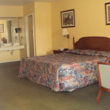 Executive Inn Tullahoma Room photo