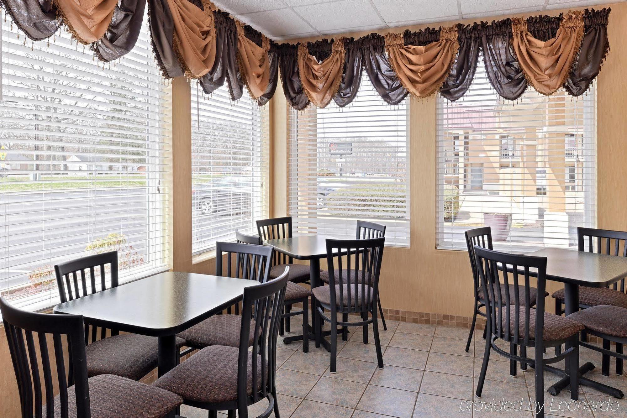 Executive Inn Tullahoma Exterior photo