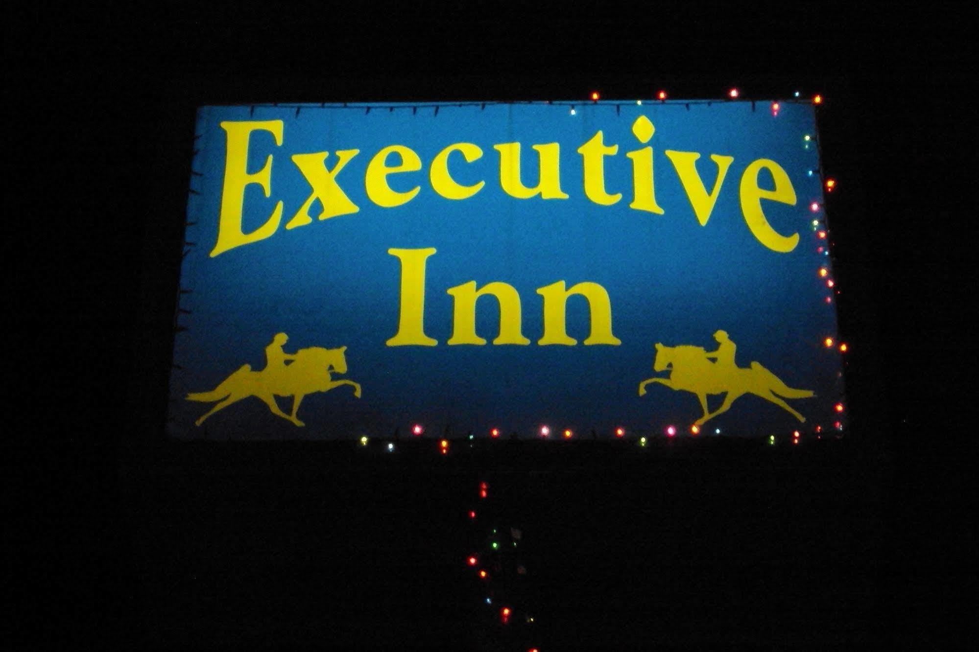 Executive Inn Tullahoma Exterior photo